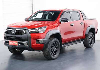 2023 TOYOTA HILUX ROGUE (4X4)