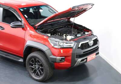 2023 TOYOTA HILUX ROGUE (4X4)