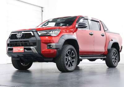 2023 TOYOTA HILUX ROGUE (4X4)