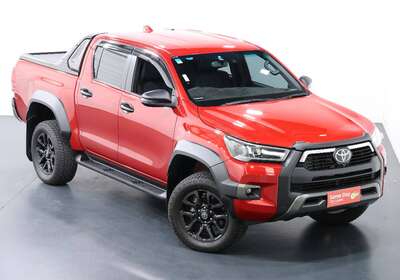 2023 TOYOTA HILUX ROGUE (4X4)