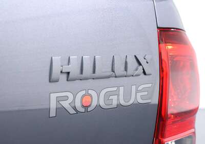 2018 TOYOTA HILUX ROGUE (4X4)