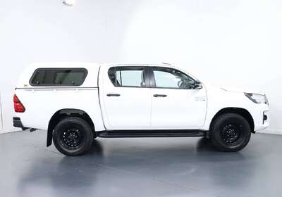 2019 TOYOTA HILUX SR HI-RIDER