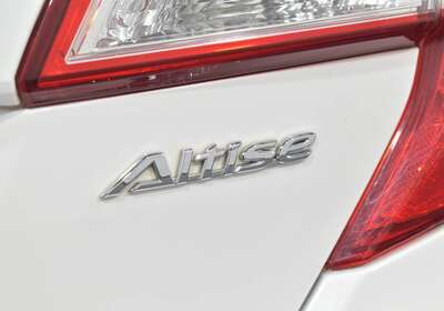 2014 TOYOTA CAMRY ALTISE