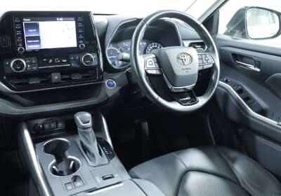 2021 TOYOTA KLUGER GXL HYBRID AWD