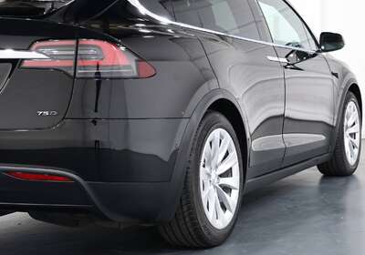 2017 TESLA MODEL X 75D AWD