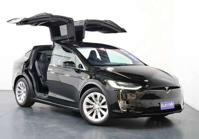 2017 TESLA MODEL X 75D AWD