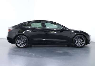 2022 TESLA MODEL 3 REAR-WHEEL DRIVE