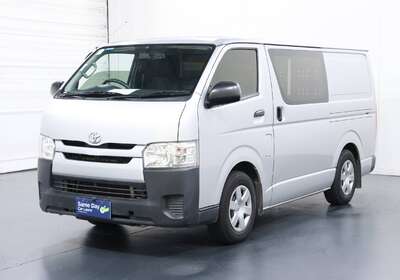 2017 TOYOTA HIACE LWB