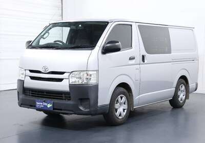 2016 TOYOTA HIACE LWB CREW