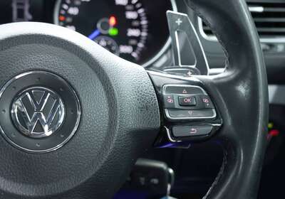 2011 VOLKSWAGEN GOLF R