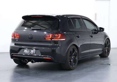 2011 VOLKSWAGEN GOLF R