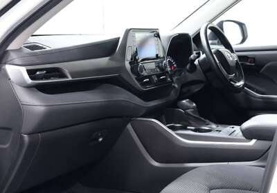 2022 TOYOTA KLUGER GX 2WD
