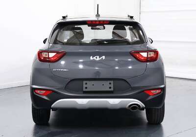 2022 KIA STONIC S