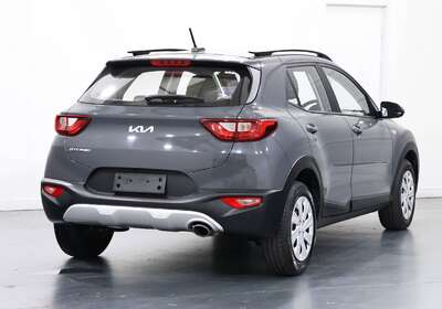 2022 KIA STONIC S