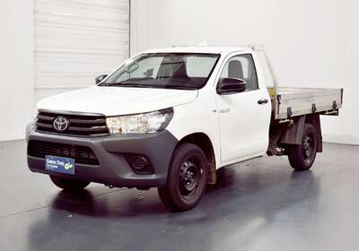 2022 TOYOTA HILUX WORKMATE (4X2)