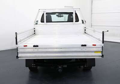 2022 TOYOTA HILUX WORKMATE (4X2)