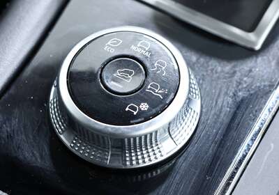 2023 MITSUBISHI OUTLANDER LS 7 SEAT (2WD)