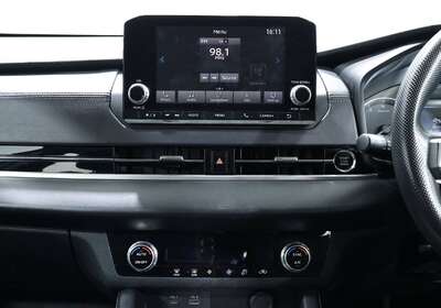 2023 MITSUBISHI OUTLANDER LS 7 SEAT (2WD)