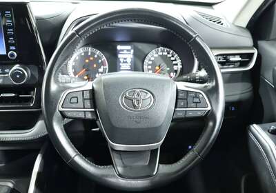 2022 TOYOTA KLUGER GX 2WD
