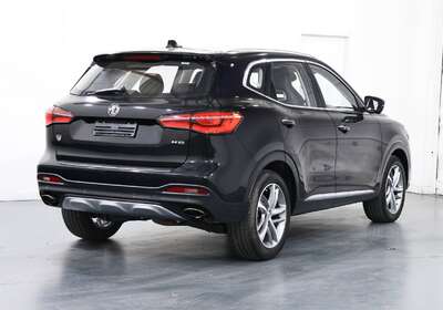 2022 MG HS ESSENCE ANFIELD EDITION
