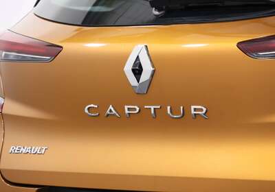 2022 RENAULT CAPTUR ZEN