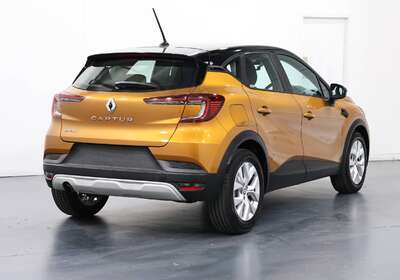 2022 RENAULT CAPTUR ZEN