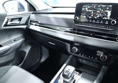 2024 MITSUBISHI OUTLANDER LS 7 SEAT (2WD)