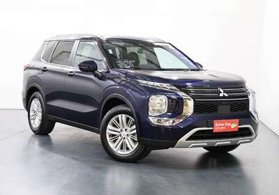 2024 MITSUBISHI OUTLANDER LS 7 SEAT (2WD)