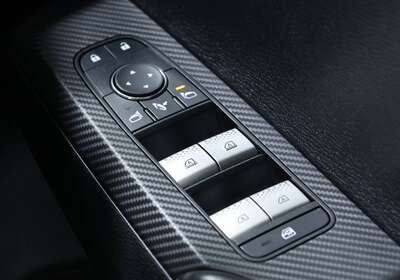 2024 MITSUBISHI OUTLANDER LS 7 SEAT (2WD)