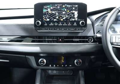 2024 MITSUBISHI OUTLANDER LS 7 SEAT (2WD)