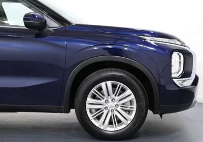 2024 MITSUBISHI OUTLANDER LS 7 SEAT (2WD)
