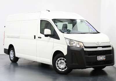 2025 TOYOTA HIACE SLWB