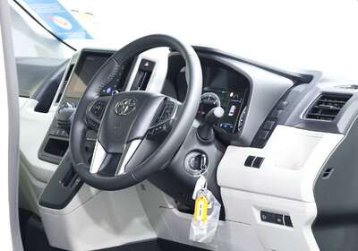 2025 TOYOTA HIACE SLWB