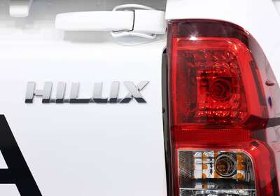 2018 TOYOTA HILUX SR (4X4)
