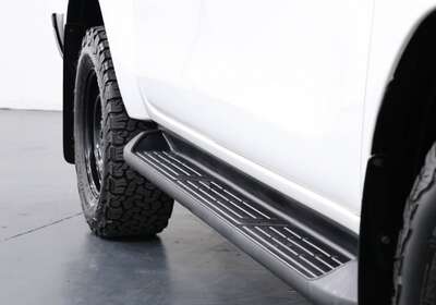 2018 TOYOTA HILUX SR (4X4)