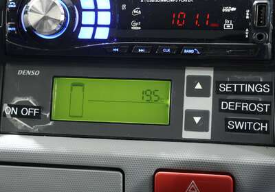 2013 TOYOTA HIACE KDH206 FREEZER AUTO -7C