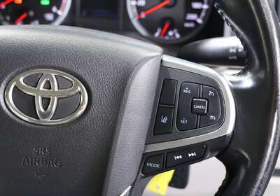 2020 TOYOTA HIACE SLWB