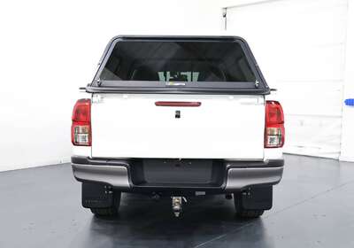2019 TOYOTA HILUX SR HI-RIDER