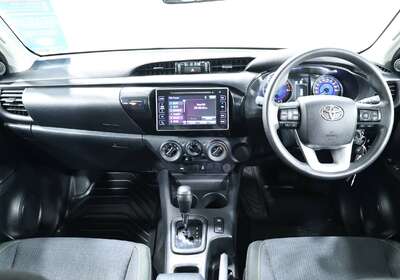 2019 TOYOTA HILUX SR HI-RIDER