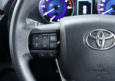 2019 TOYOTA HILUX SR HI-RIDER