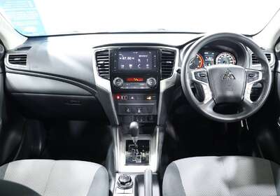 2022 MITSUBISHI TRITON GLX+ (4X4)
