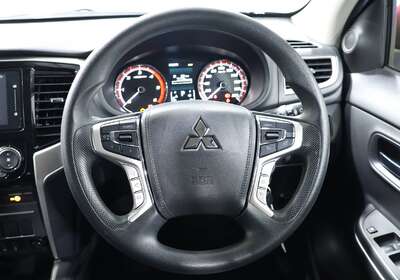 2022 MITSUBISHI TRITON GLX+ (4X4)