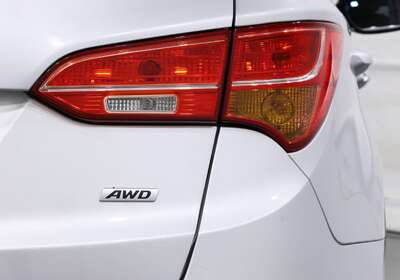2015 HYUNDAI SANTA FE ACTIVE CRDI (4X4)