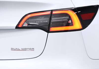 2019 TESLA MODEL 3 PERFORMANCE