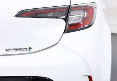 2022 TOYOTA COROLLA ASCENT SPORT HYBRID