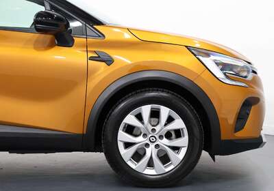 2022 RENAULT CAPTUR ZEN
