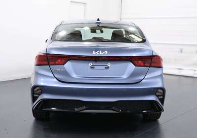2022 KIA CERATO S