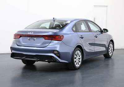 2022 KIA CERATO S