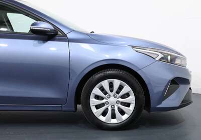 2022 KIA CERATO S