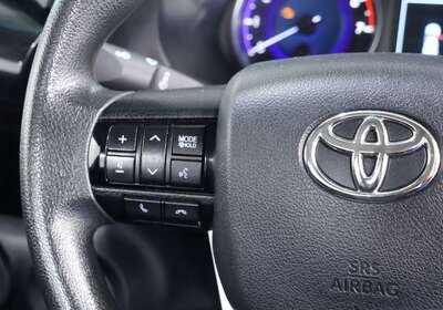 2019 TOYOTA HILUX WORKMATE